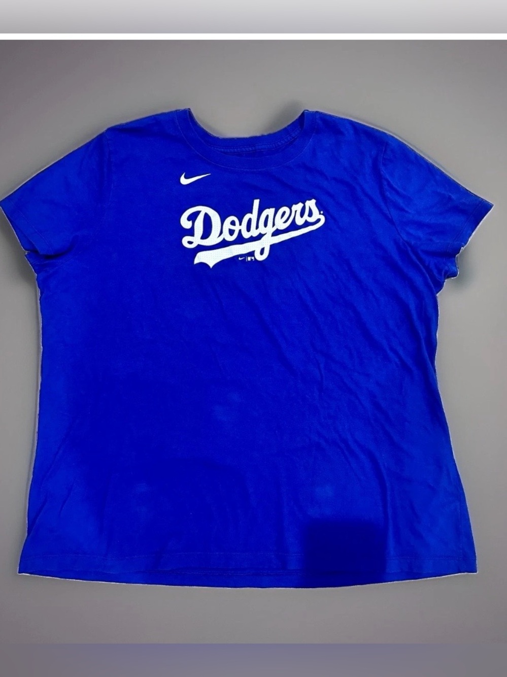 Nike Shohei Ohtani #17 LA Dodgers Name & Number T-Shirt